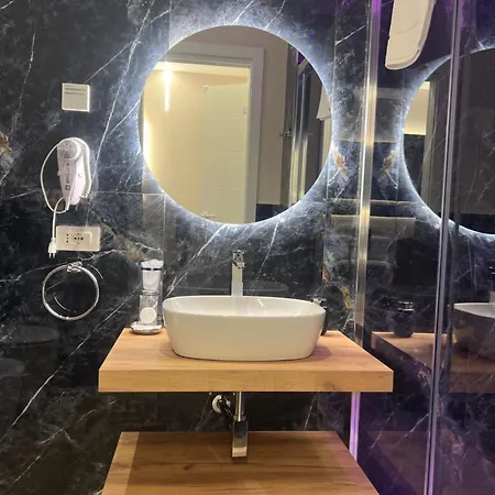 Raffaelli Guest house 4*